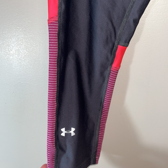 Under Armour Compression Heat Gear Capri Leggings - Picture 3 of 4
